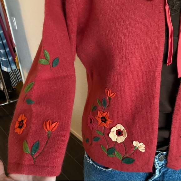 90s Vintage Harold’s Wool Flower Patch Cardigan - Picture 2 of 7